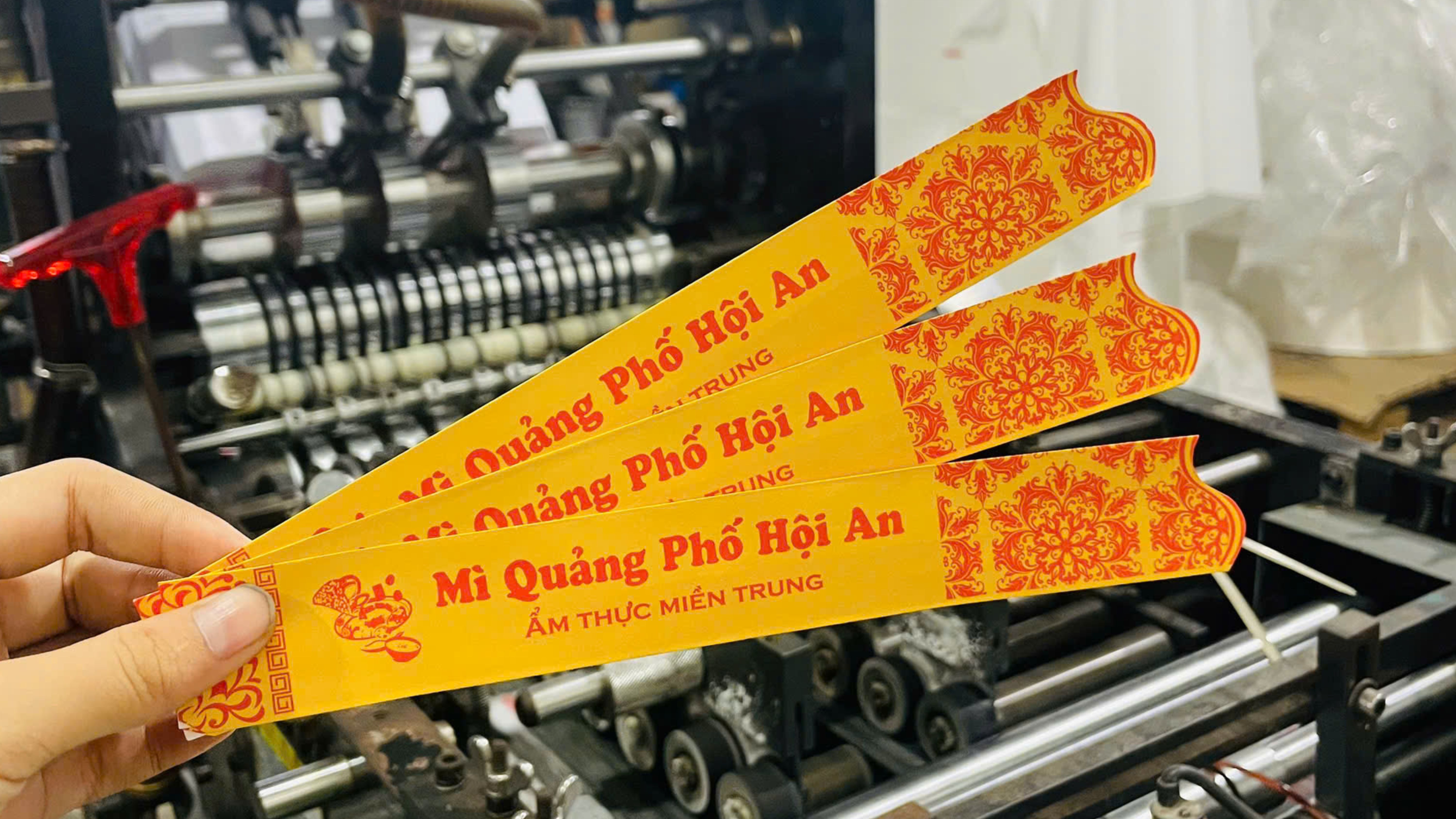 Thiết kế và in bao đũa phù hợp mọi phong cách nhà hàng